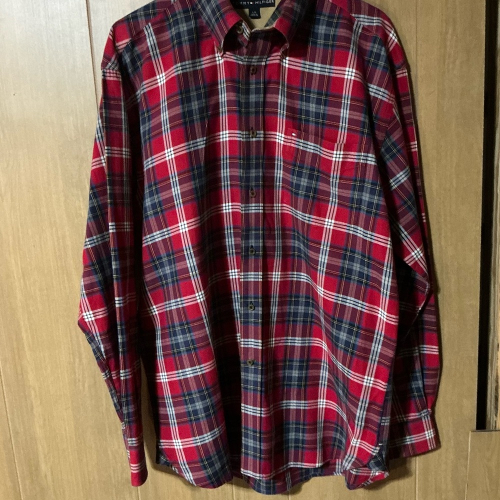 Tommy Hilfiger Men Shirt XL Red Plaid Long Sleeve Cotton Button Down Classic Fit
